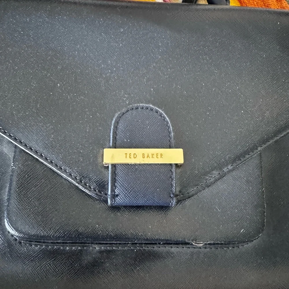 Ted Baker London Black Saffiano Envelope Satchel Crossbody Floral Lining